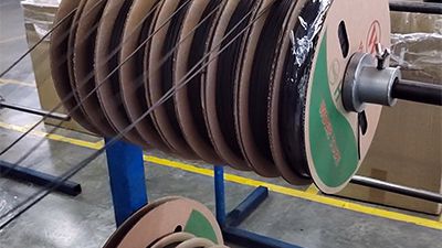 Heat shrink tubing cutting